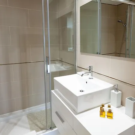Vacation Marbella: Beachfront Luxury At Terrazas De Banus Apartment *